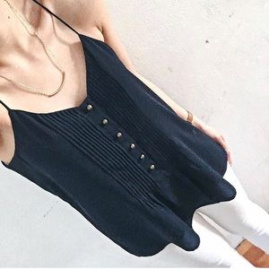 *BOGO* gold curved bar necklace